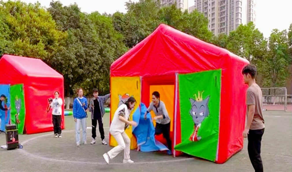 喜洋洋与灰太狼充气道具租售