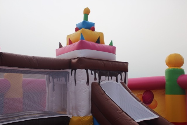 缤纷糖果娱乐城出售