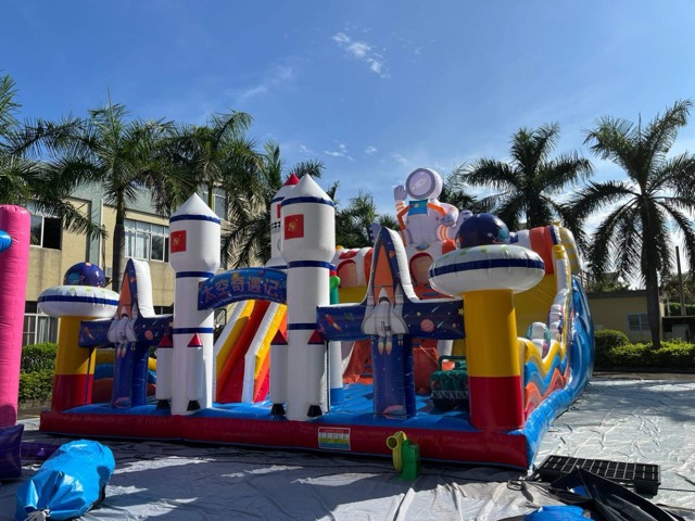 充气滑梯航天造型出售