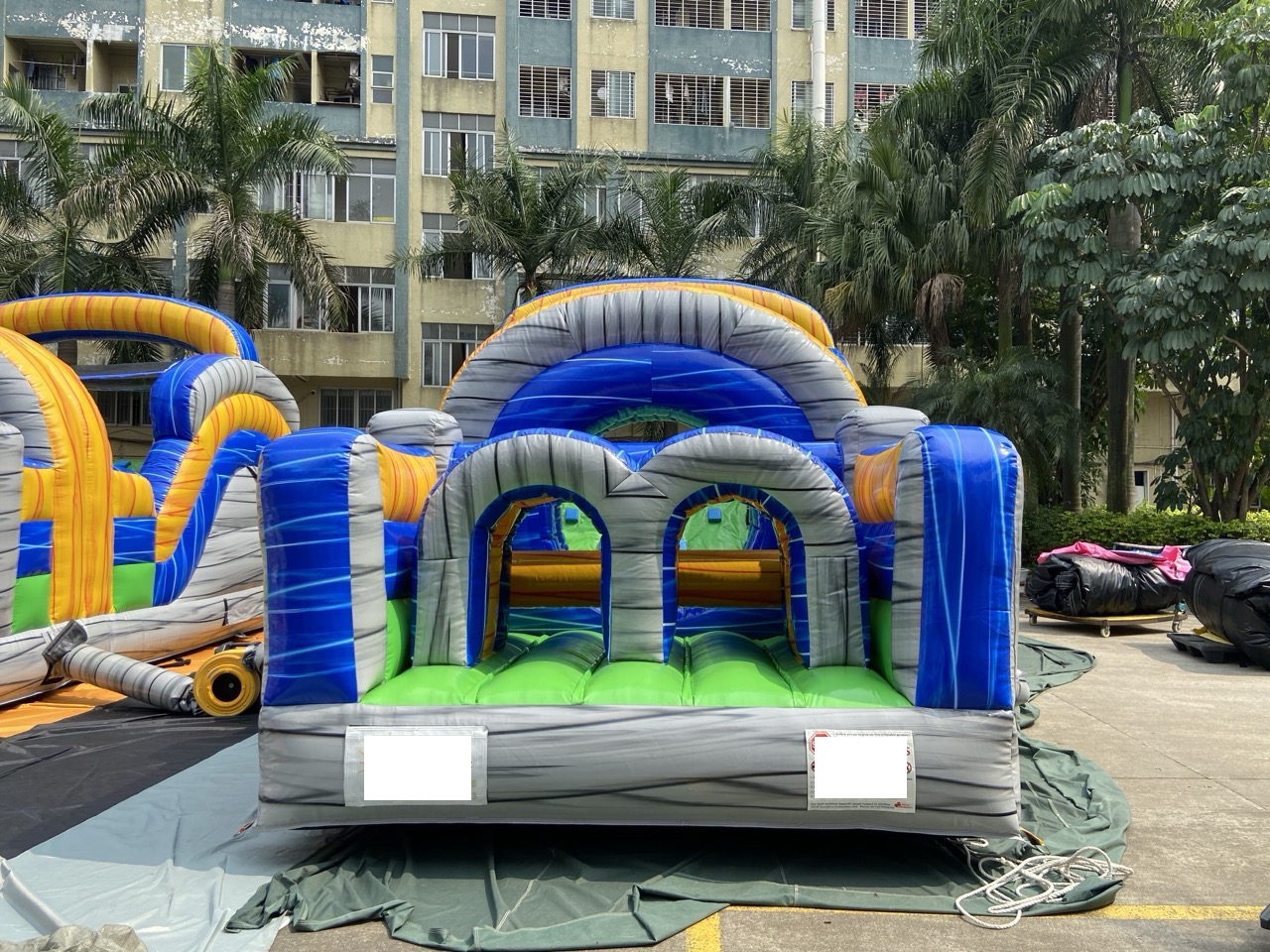 丛林主题充气障碍 