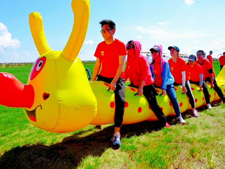 充气趣味运动会道具竞速毛毛虫出租出售