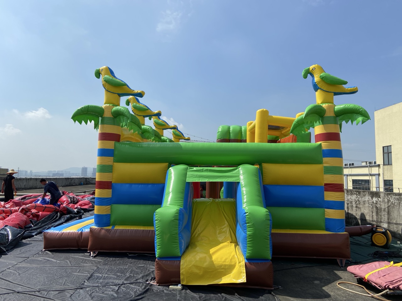 热带丛林城堡出售