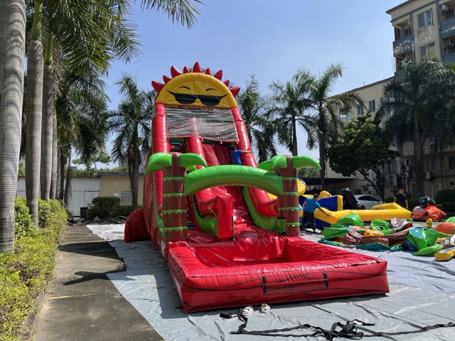 恐龙主题充气滑梯出售